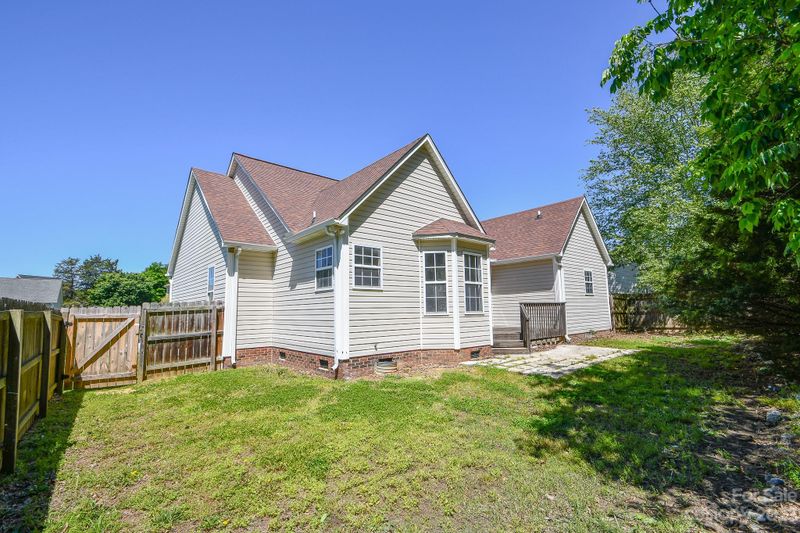 963 Avery Ct, Concord, NC 28025