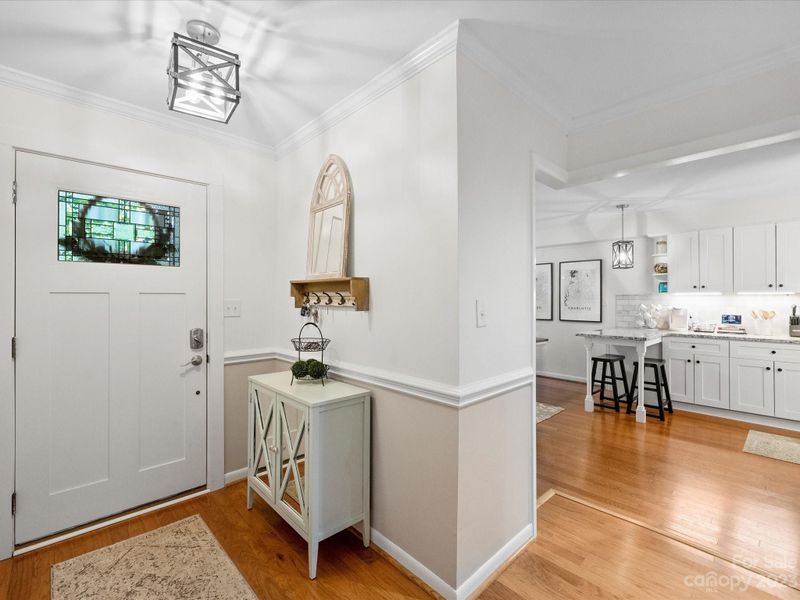5801 Sharon Rd #H, Charlotte, NC 28210