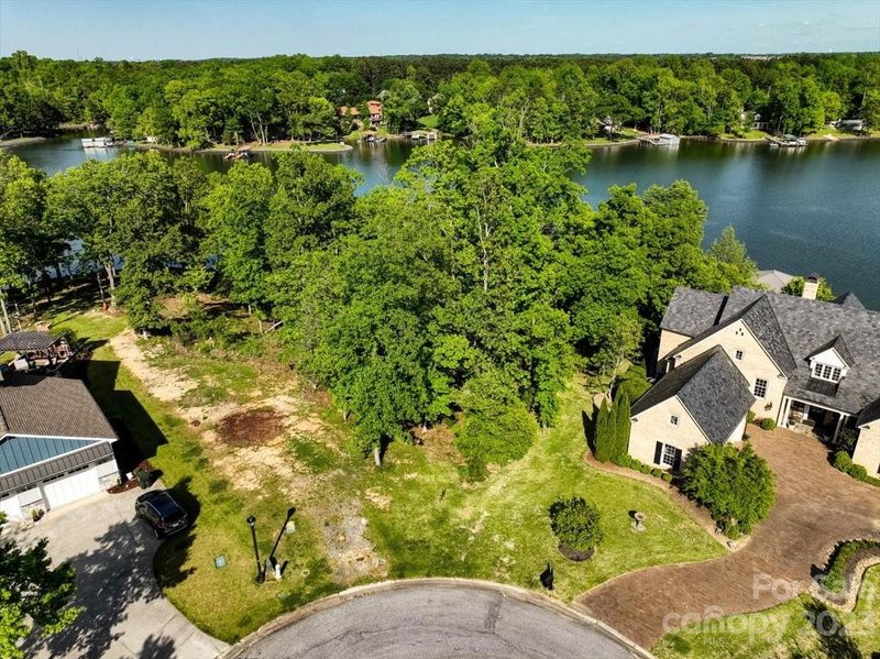 3551 Aqua Point Dr, York, SC 29745
