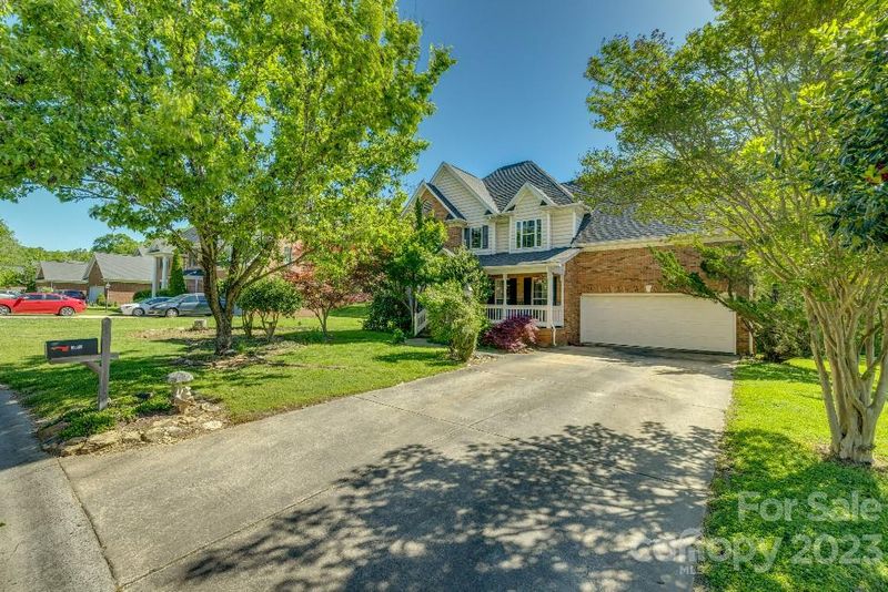 8022 Stevens Mill Rd, Matthews, NC 28104