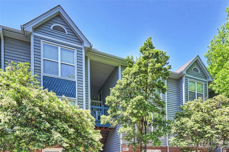 525 N Graham St #2D, Charlotte, NC 28202
