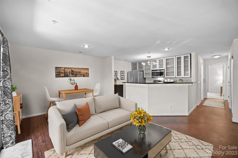 525 N Graham St #2D, Charlotte, NC 28202