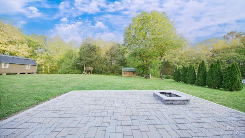 241 Low Bridge Rd, Iron Station, NC 28080
