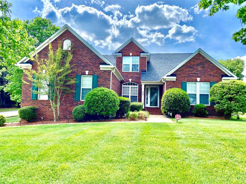 9831 Spring Park Dr, Charlotte, NC 28269