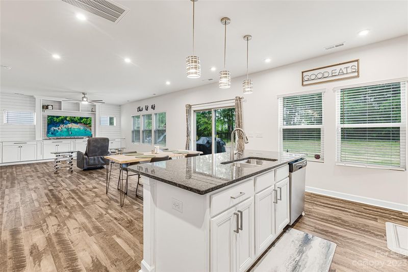 4547 Collingham Dr, Charlotte, NC 28273