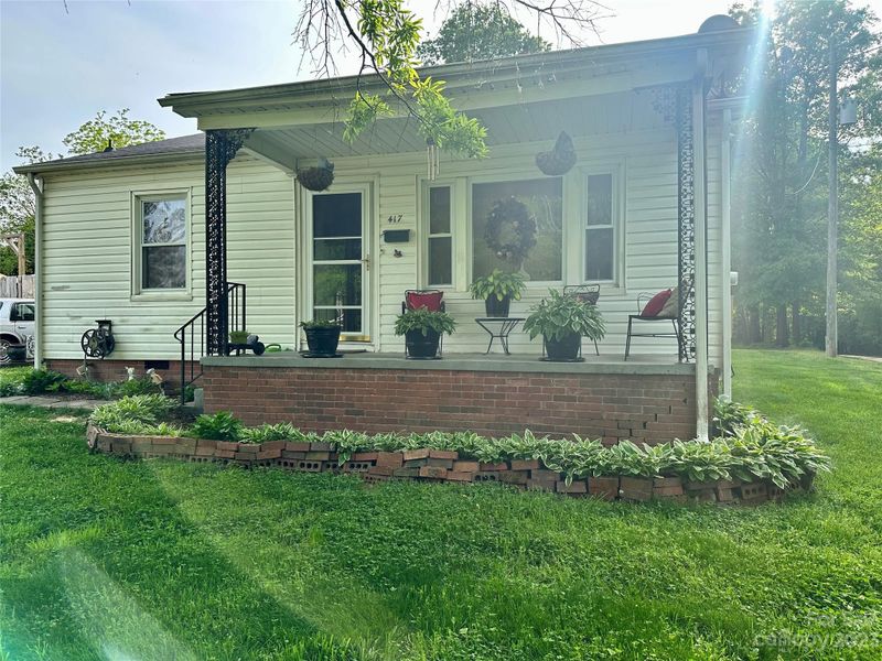 417 Pine St, Cherryville, NC 28021