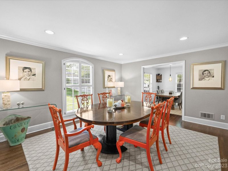 3526 Barclay Downs Dr, Charlotte, NC 28209