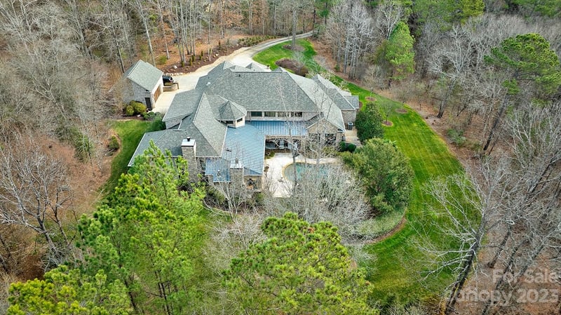 235 Blue River Rd, Lake Wylie, SC 29710