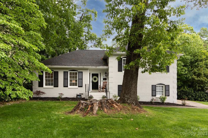 513 Sandridge Rd, Charlotte, NC 28210