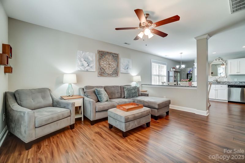 697 Deaton St, Kannapolis, NC 28081