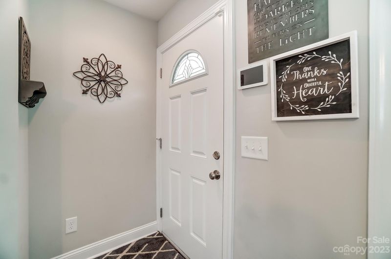697 Deaton St, Kannapolis, NC 28081