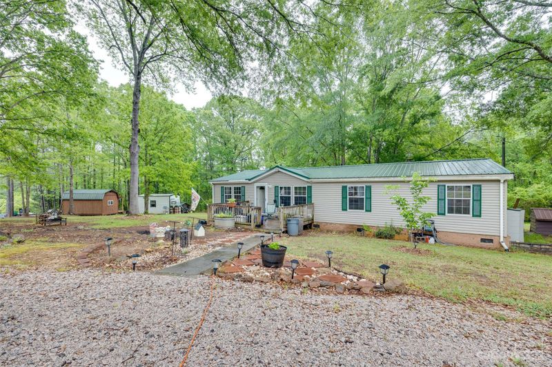 1122 Jesse Ln, Edgemoor, SC 29712