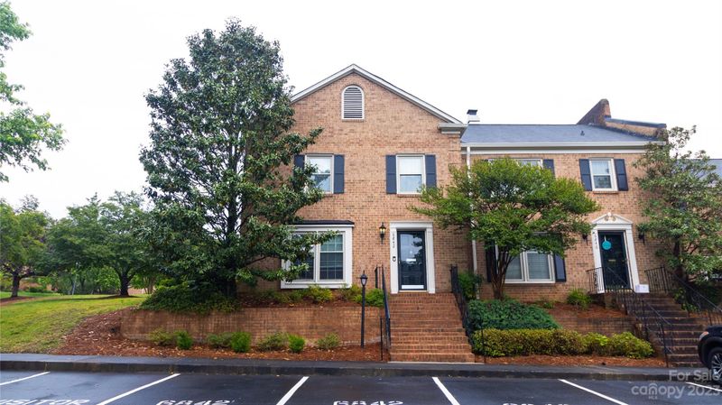 6842 Constitutional Ln, Charlotte, NC 28210