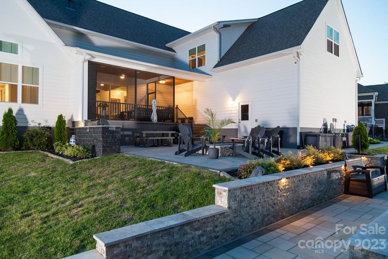 169 Hidden Meadows Dr, Mooresville, NC 28117