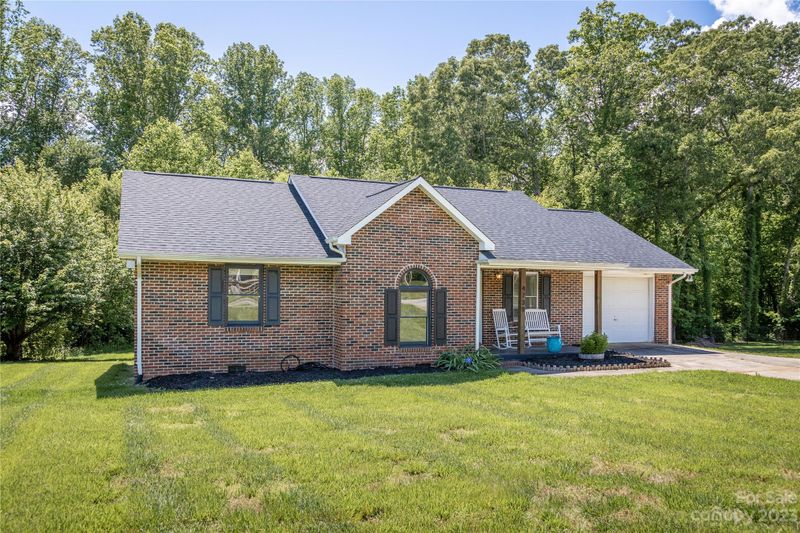 4739 33rd Street Dr NE, Hickory, NC 28601