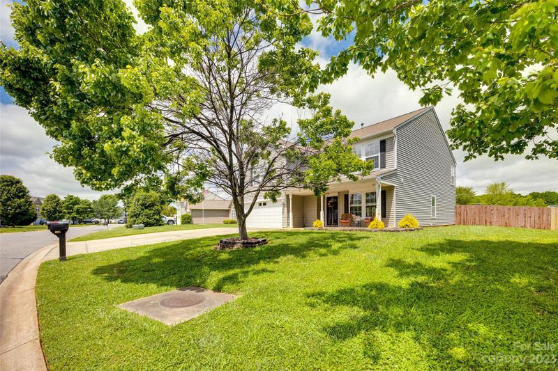 1125 Fenwick Ct, Clover, SC 29710