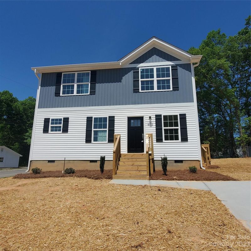 602 E Carpenter St, Dallas, NC 28034