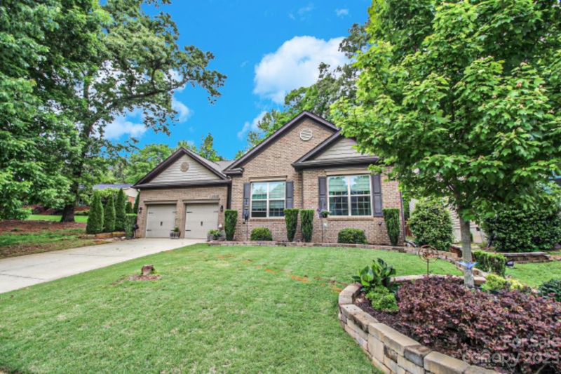 11828 Springpoint Ln, Charlotte, NC 28278