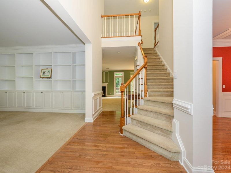 1701 Crestgate Dr, Waxhaw, NC 28173