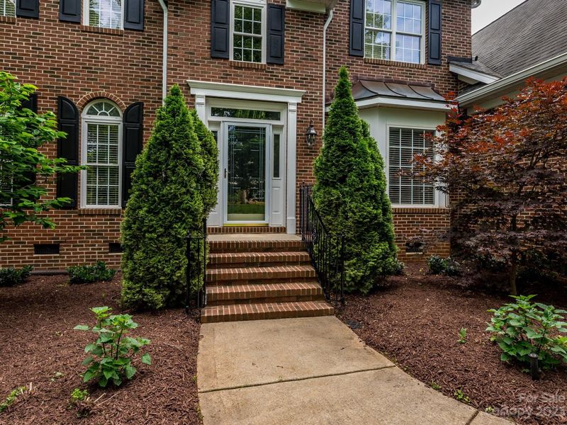 1701 Crestgate Dr, Waxhaw, NC 28173