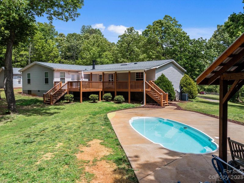 1689 Dawnview Ln, Lincolnton, NC 28092