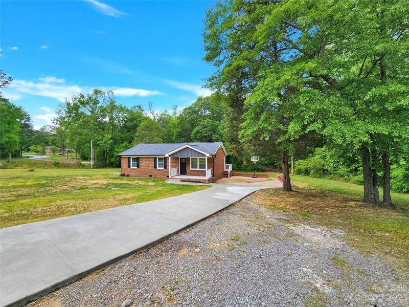 232 Harmony Hill Dr, Catawba, SC 29704