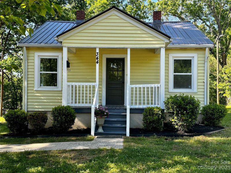 344 7th Ave SW, Hickory, NC 28602