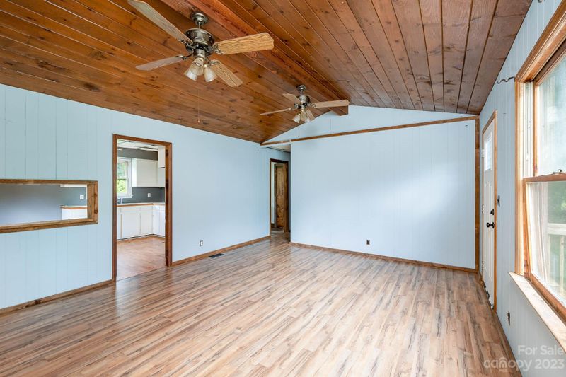 315 Cooks Lake Rd, Gastonia, NC 28056