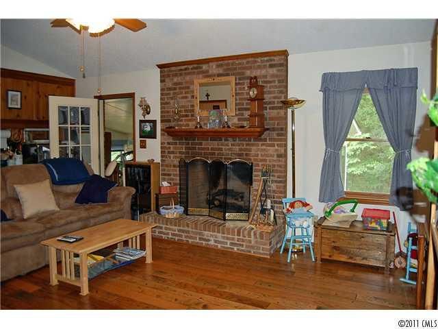 369 Deerfield Rd, Lancaster, SC 29720