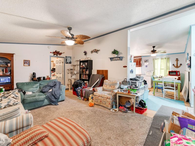 1353 Davis Rd, Lincolnton, NC 28092