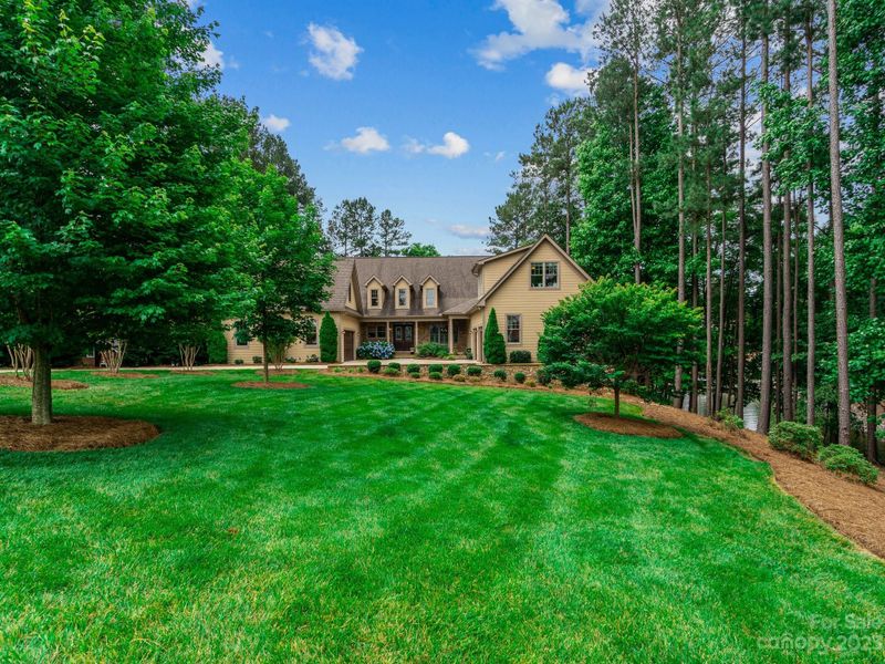 9227 Sherbourne Ln, Sherrills Ford, NC 28673