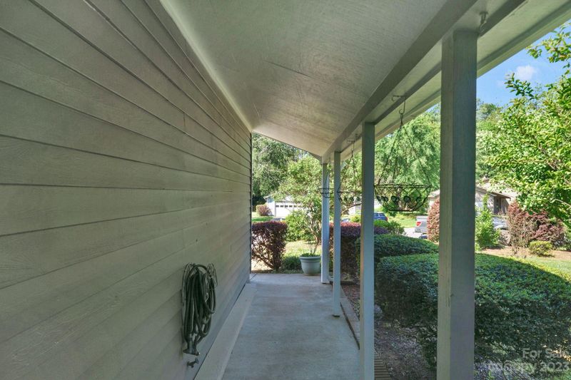 11020 Fox Mill Ln, Charlotte, NC 28277