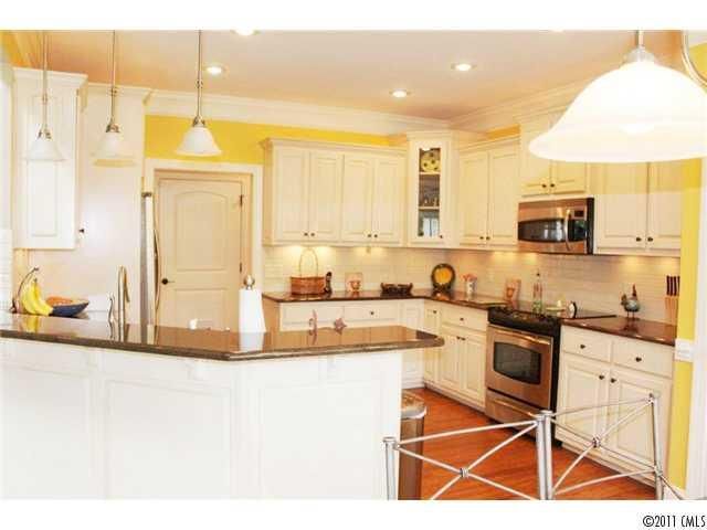 416 NW 14th Ave, Hickory, NC 28601