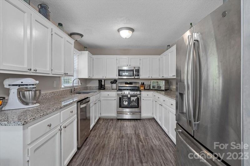 16051 Pago Pago Dr, Tega Cay, SC 29708