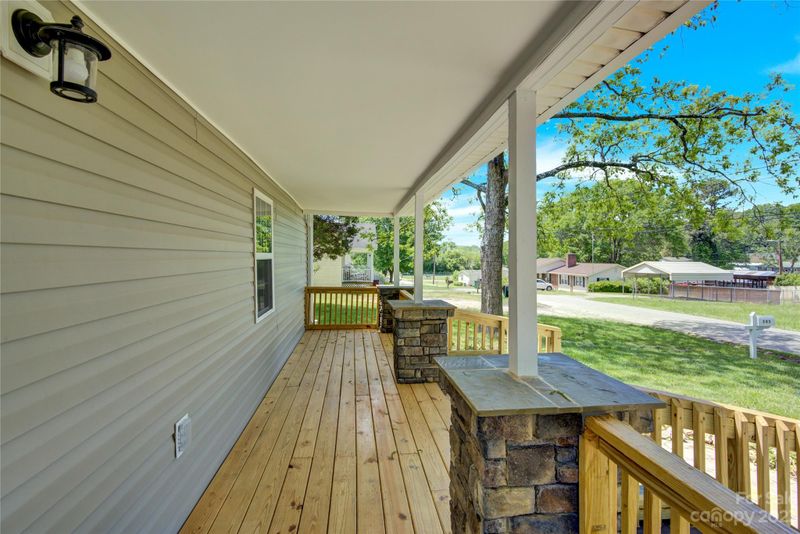 505 W Lime St, Blacksburg, SC 29702
