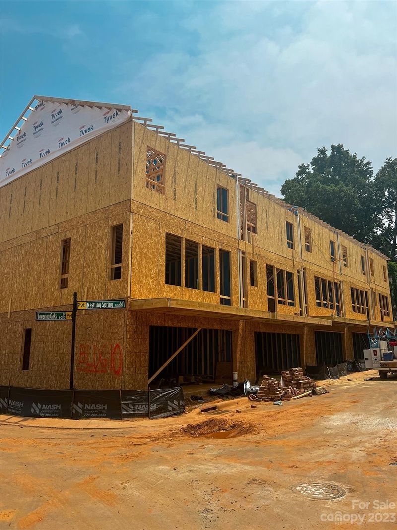 5041 Nestling Spring St, Charlotte, NC 28205