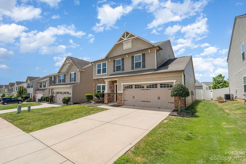 10925 Tailwater St, Davidson, NC 28036
