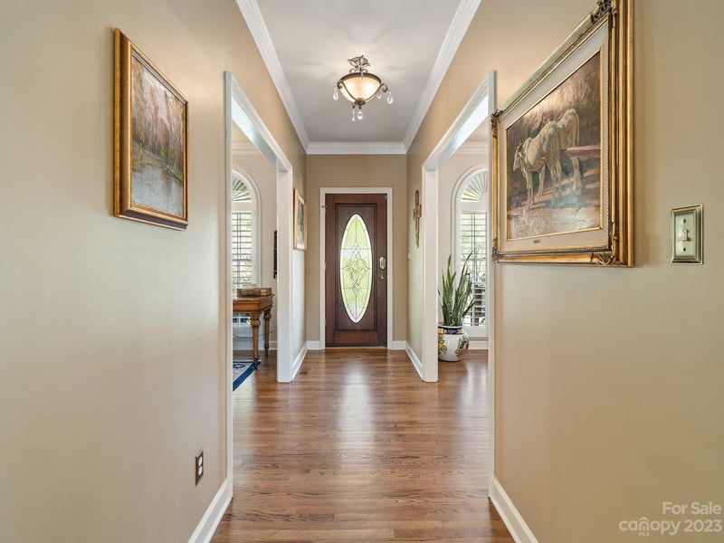 3175 Stonesthrow Dr, Newton, NC 28658
