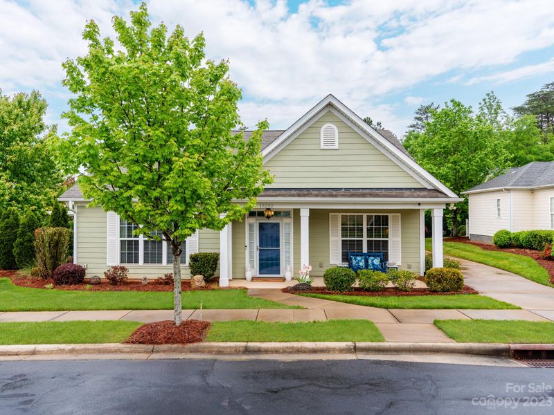 13252 Old Compton Ct, Pineville, NC 28134