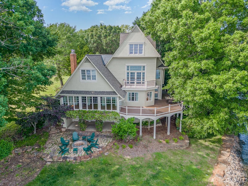 135 Winston Way Ln, Troutman, NC 28166