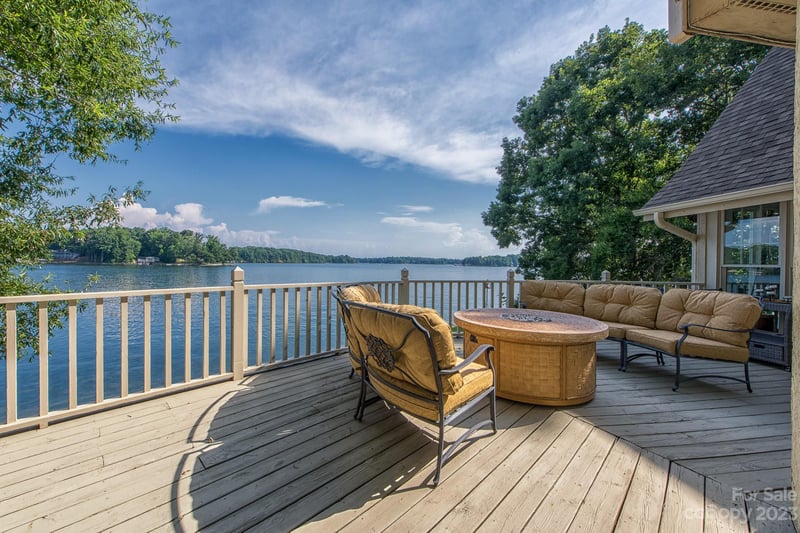 135 Winston Way Ln, Troutman, NC 28166