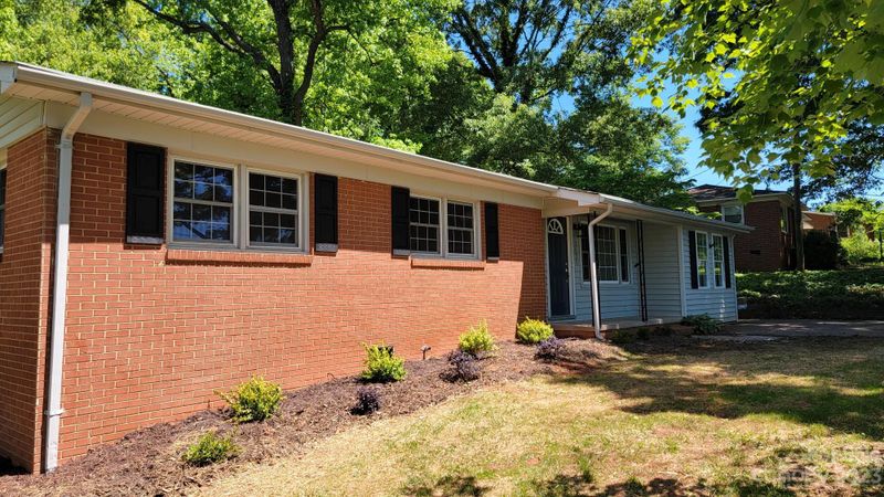 2020 Rankin Rd, Gastonia, NC 28056