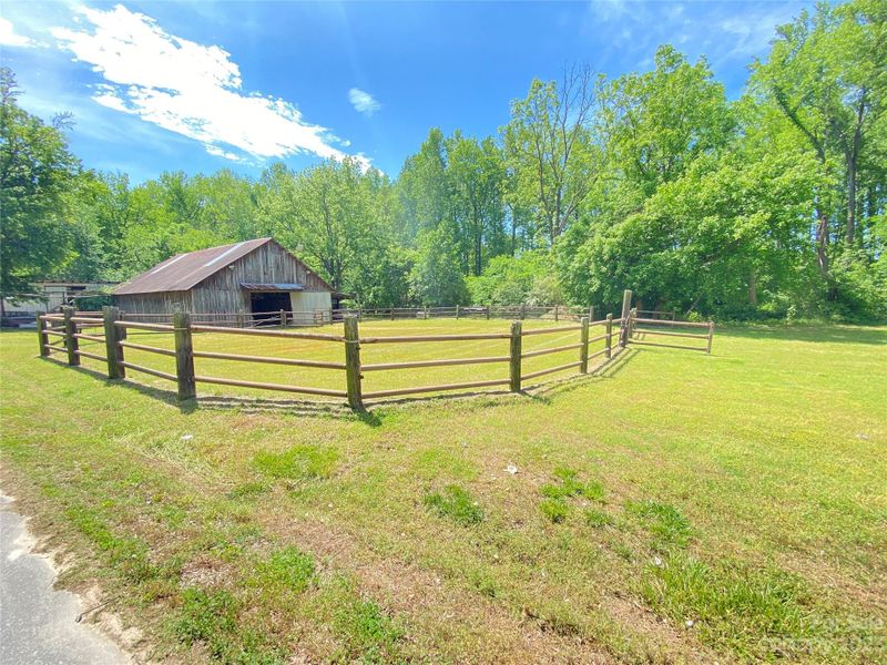 1409 Mason St, Kannapolis, NC 28081