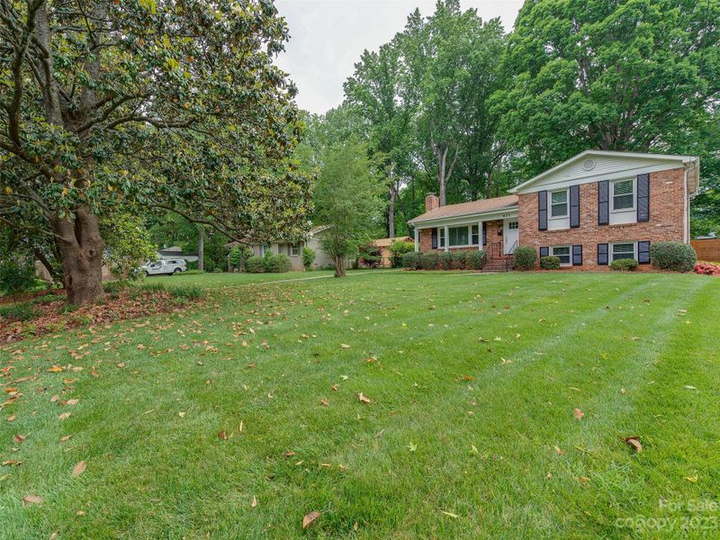 821 Camborne Pl, Charlotte, NC 28210