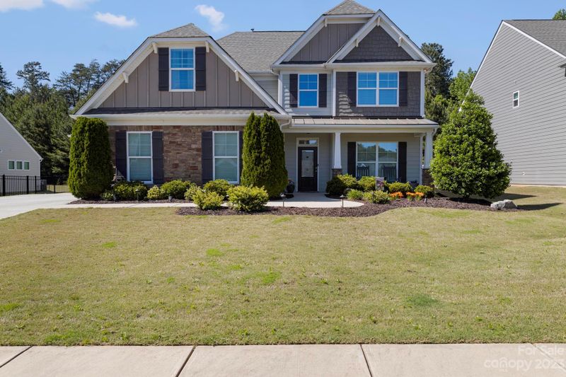 5751 Mcclintock Dr, Denver, NC 28037