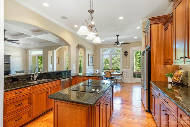 3213 Lake Shore Rd S, Denver, NC 28037