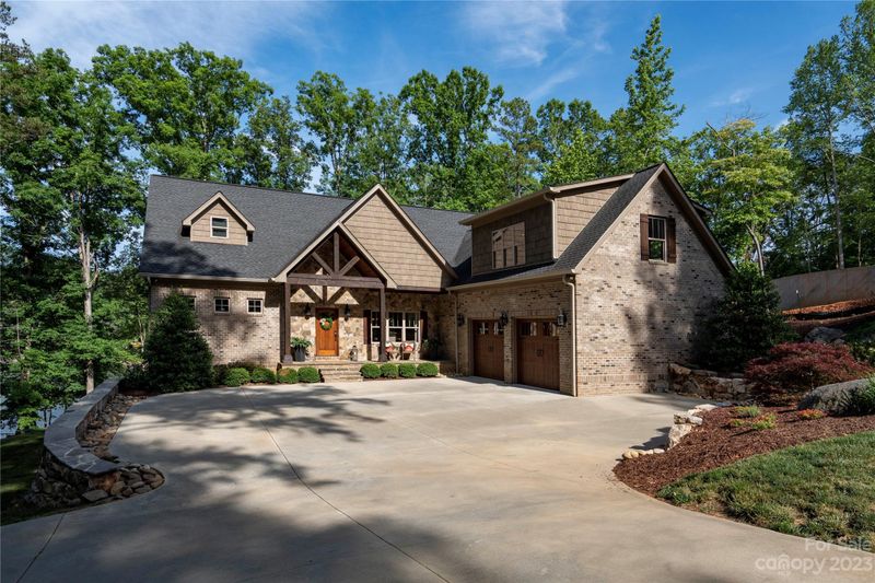 7350 Lakeridge Dr, Denver, NC 28037