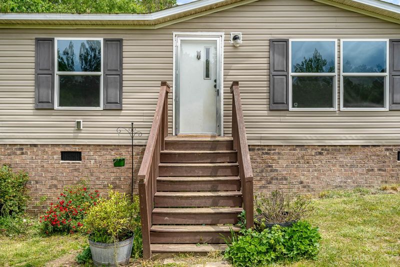 2776 Leadoff Rd, Lancaster, SC 29720