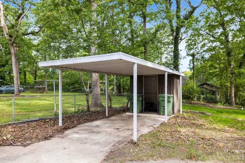 704 W Meeting St, Lancaster, SC 29720