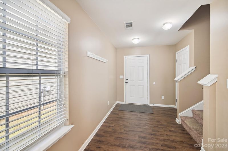 6628 Broad Valley Ct, Charlotte, NC 28216